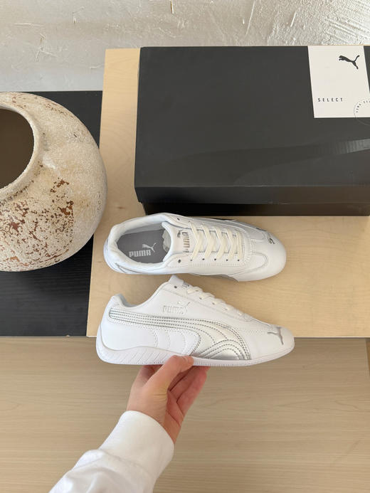 点此购买 彪马彩色系男女款德训鞋 98 339600 商品图1