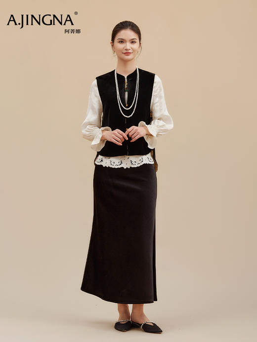 【轻奢国风】阿菁娜冬季新款AB面丝绒马甲宝石扣金色提花设计新中式双面穿轻奢国风外套F30D203027 商品图4