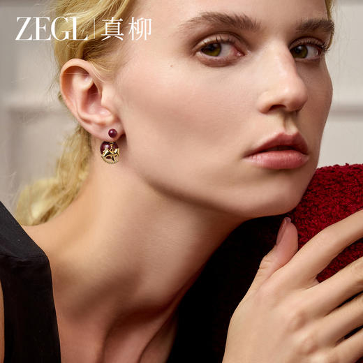 ZEGL红珠木马耳钉女高级感独特轻奢耳环新款小马本命年红色耳饰 商品图1