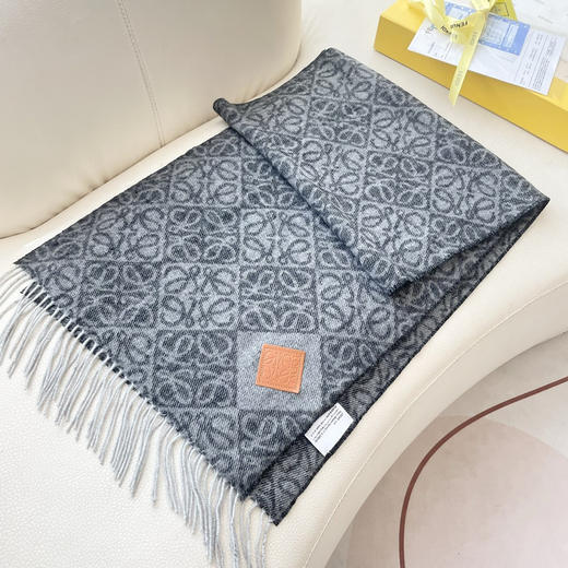 秋冬特惠💰300 罗意威围巾 新款男女中性款【LW条纹长巾】 商品图0