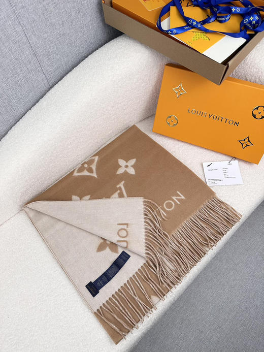 秋冬特惠💰240 LV围巾 霍思燕同款披肩围巾两用！ 商品图4