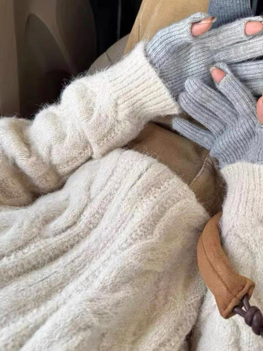 【百图lulu定制】【板栗羊绒外套】羊毛羊绒混纺  绞花  双头拉链 衣领可翻折可立领 羊绒开衫 商品图7