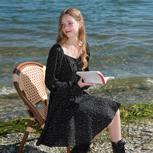 三彩2026春季新款方领收腰碎花裙法式连衣裙A字裙短裙气质浪漫M 商品图1