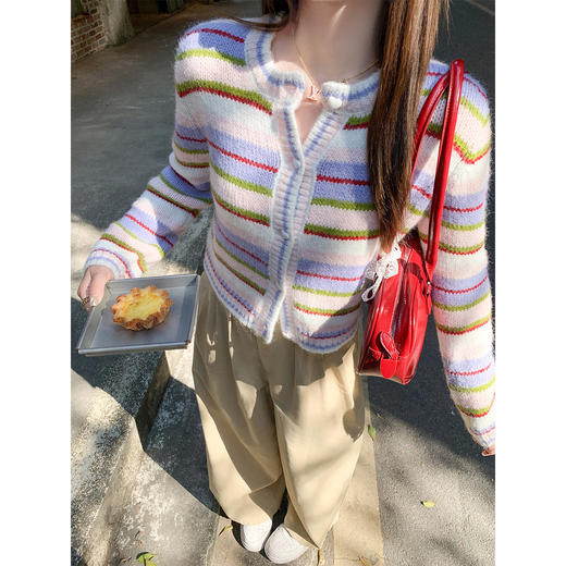 <曾小咸推荐>2.6现货秒杀 ！微信超特价！韩系彩色条纹毛织开衫 日常229.99 立减140 秒杀89.99！！ 商品图1