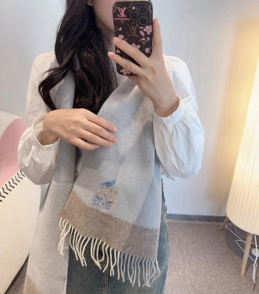 秋冬特惠💰260 罗意威️围巾 难得一见的温柔配色 商品图0