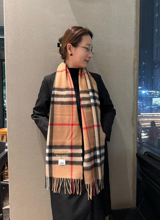 秋冬特惠💰240 巴宝莉男女围巾 经典格纹款 商品图0