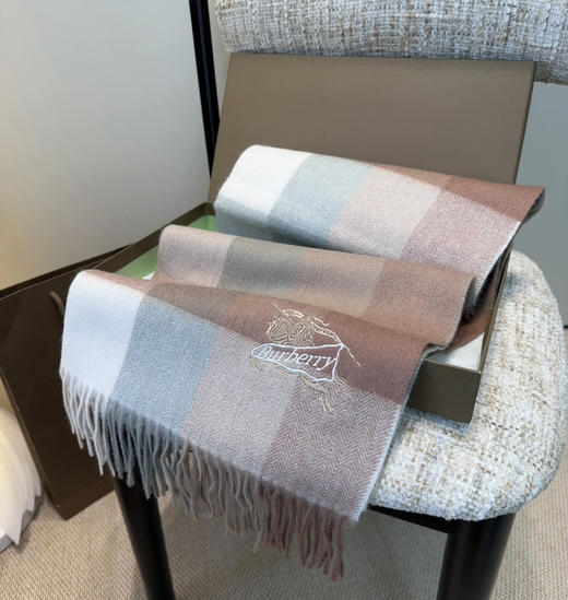 秋冬特惠💰240 巴宝莉高端重磅男士围巾 商品图4