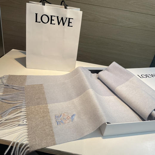 秋冬特惠💰260 罗意威️围巾 难得一见的温柔配色 商品图5