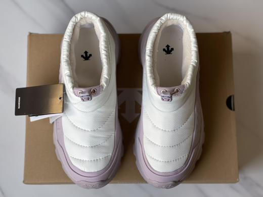 点此购买 迪桑特女士复古轻质耐磨低帮生活休闲鞋 98 339524 商品图4