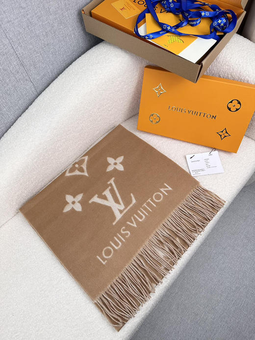 秋冬特惠💰240 LV围巾 霍思燕同款披肩围巾两用！ 商品图2