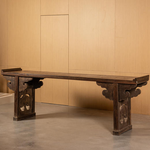 清早期	铁力木夹头榫如意云纹一块玉翘头案 商品图1