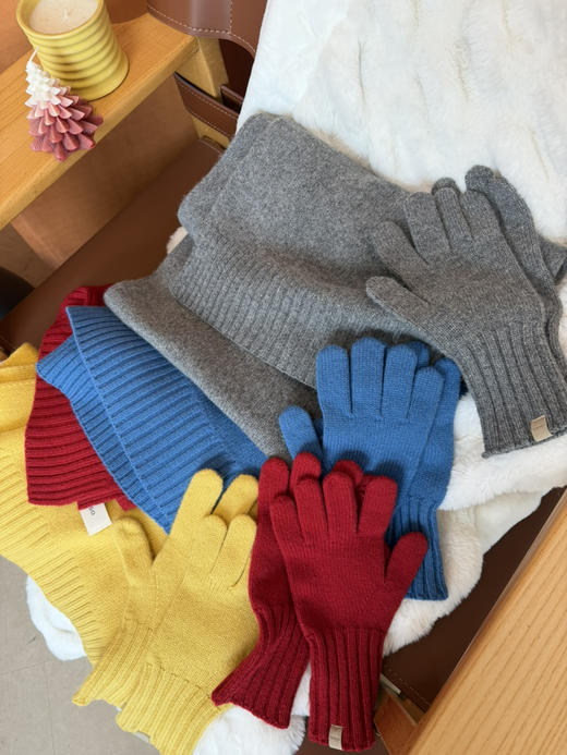 2601111    围巾+手套 商品图0