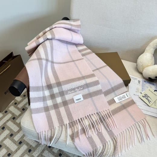 秋冬特惠💰240 巴宝莉男女围巾 经典格纹款 商品图3