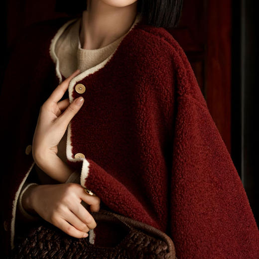 【百图lulu定制】【车厘子羊羔毛外套】一体绒 羊羔毛 可拆卸连帽 外套 商品图6