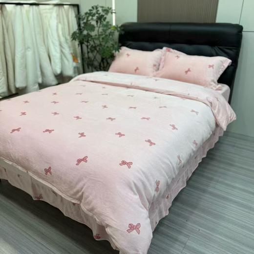 【清仓159元/套】【一套约9斤重】臻棉绒高密度高克重的牛奶绒四件套 【不支持退换货】 商品图1