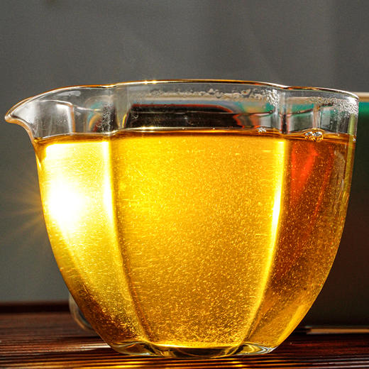 3年陈白毫银针，2022年云南冰岛头春单芽制作，357g/饼，数量有限；先抢先得！ 商品图5