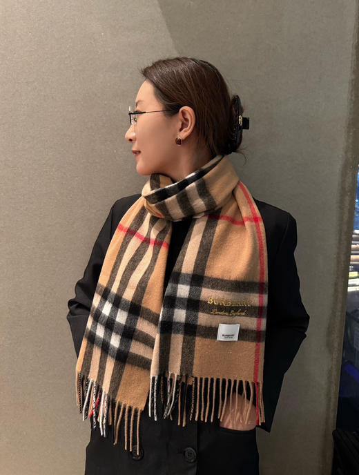秋冬特惠💰240 巴宝莉男女围巾 经典格纹款 商品图1