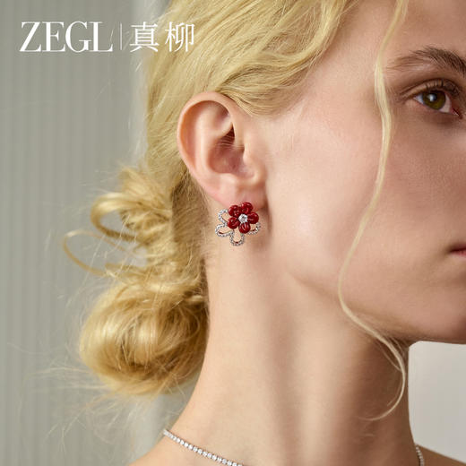 ZEGL日韩安可拉红花瓣耳钉女S925银针气质耳环独特轻奢红色耳饰 商品图3
