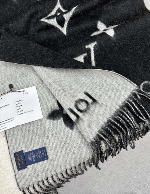 秋冬特惠💰240 LV围巾 霍思燕同款披肩围巾两用！ 商品图6