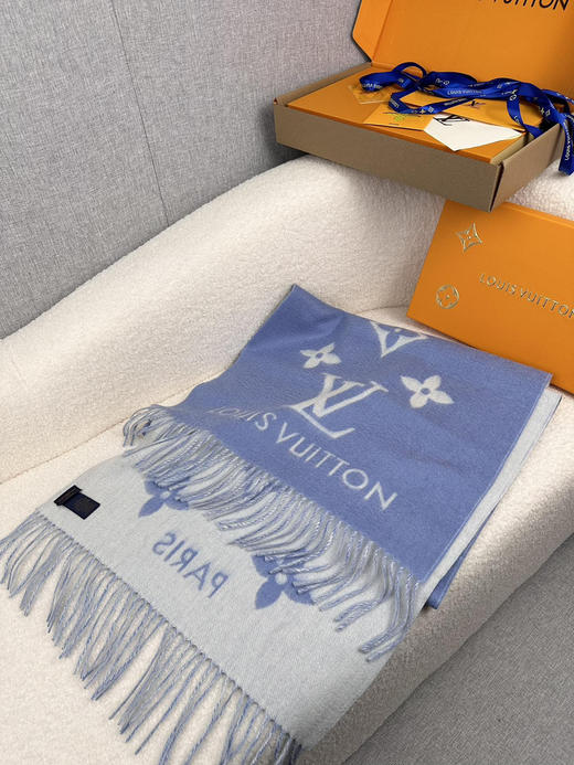 秋冬特惠💰240 LV围巾 霍思燕同款披肩围巾两用！ 商品图4