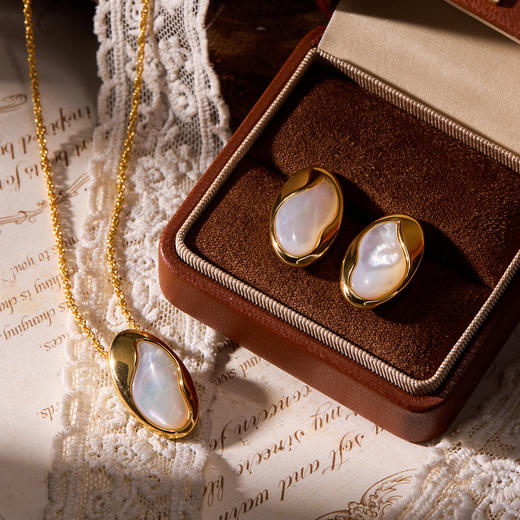 Manreya玛芮雅月隐灵石贝母项链女锁骨链百搭高级感气质精致颈饰|贝母，铜镀金 商品图4