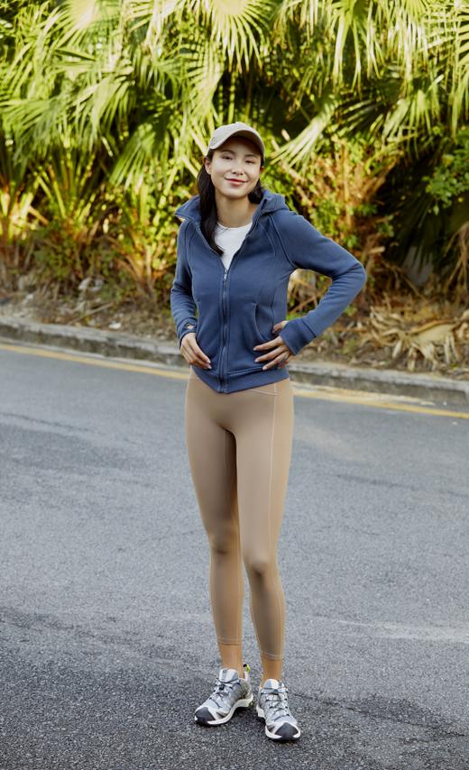 LRECNAVA 加绒保暖无Y蜜桃提臀运动九分裤 商品图0