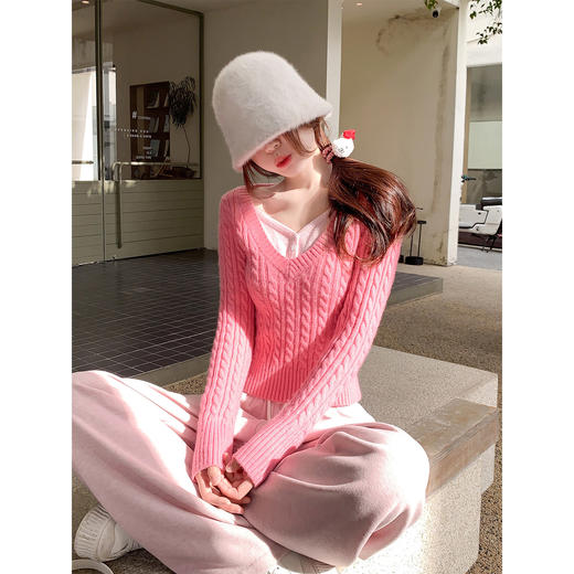 <曾小咸推荐>3.17现货秒杀 ！微信超特价！粉色V领修身显瘦毛织衫上衣 日常209.99 立减120 秒杀89.99！！粉色高腰直筒裤（加绒）秒杀79.99！ 商品图4