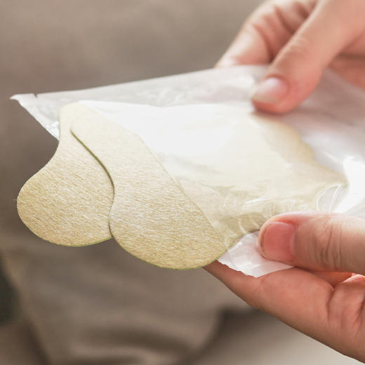 [拍1得2同款]腰椎贴 | 每盒10贴。多种植物配比贴敷膏皮腰部关节贴。 商品图2