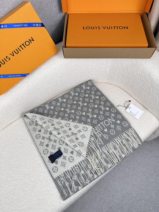 秋冬特惠💰260 LV围巾【L家爱心系列小披肩】 商品图3