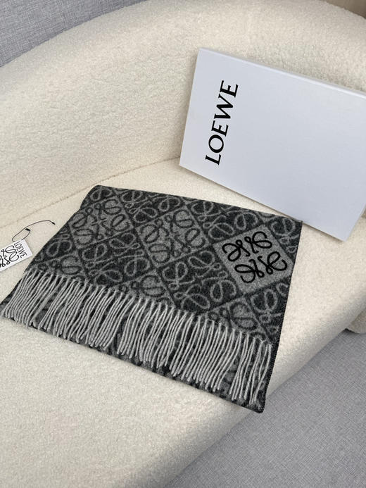 秋冬特惠💰300 罗意威围巾【棋盘格-植绒-刺绣】 商品图2