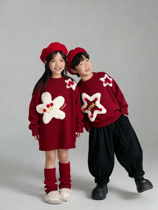 【柔软保暖舒适❗️新年仪式感满满】2026新年春节姐弟毛衣秋冬新款男女童过年红色五角星百搭圣诞针织新年红色上衣。jc 商品图1