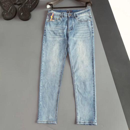 F010912新款男士个性潮派小标刺绣水洗休闲牛仔裤 商品图0