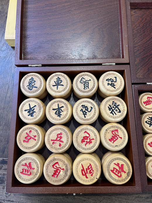 木盒装4分黄杨木中国象棋棋子 商品图7
