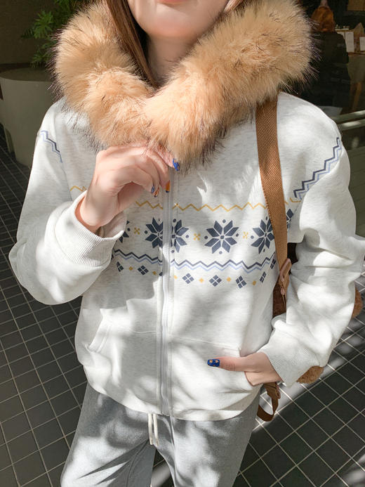 <曾小咸推荐>现货秒杀 ！微信超特价！费尔岛毛领加绒卫衣外套 日常289.99 立减150 秒杀139.99！！ 商品图6