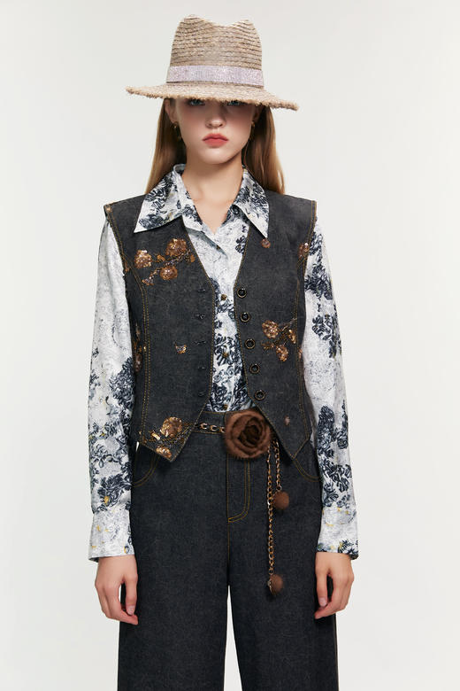 SAFICOO  时尚休闲 部落风重工法绣牛仔马甲 商品图0