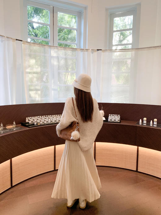 <曾小咸推荐>现货秒杀 ！微信超特价！韩系不规则蝙蝠袖高领毛衣 日常189.99 立减110 秒杀79.99！！ 商品图6