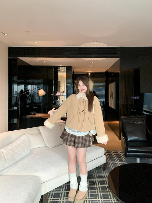 <曾小咸推荐>现货秒杀 ！微信超特价！韩系牛角扣毛呢外套 日常359.99 立减210 秒杀149.99！！ 商品图5