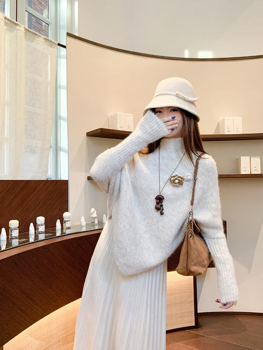 <曾小咸推荐>现货秒杀 ！微信超特价！韩系不规则蝙蝠袖高领毛衣 日常189.99 立减110 秒杀79.99！！ 商品图7