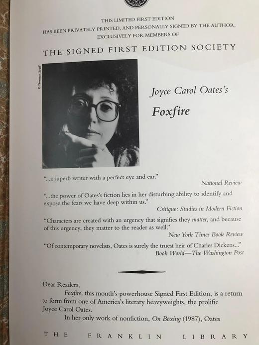 签名首版！乔伊斯・卡罗尔・欧茨《狐火：少女帮派的自白》 富兰克林图书馆豪华皮装本 商品图7