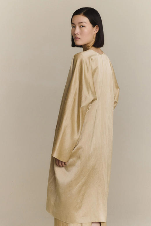 Cortana 26PS 浅金色丝麻inga波光茧型长外套 商品图7
