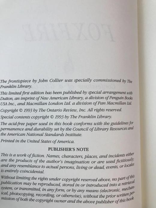 签名首版！乔伊斯・卡罗尔・欧茨《狐火：少女帮派的自白》 富兰克林图书馆豪华皮装本 商品图4