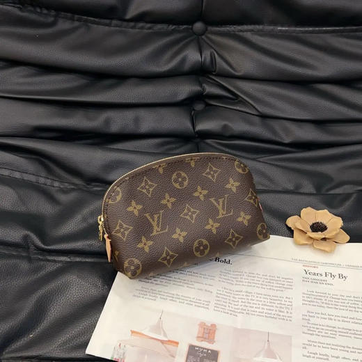 LV 老花 贝壳 化妆包 商品图1