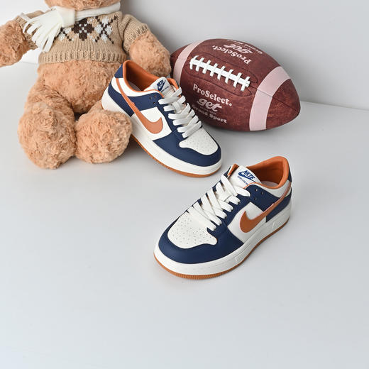 经典鲨2026年春专柜新款时尚拼色系带平底透气休闲鞋板鞋女KW387-617011 商品图4