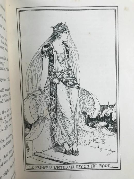 1897年 安德鲁·朗格《粉色童话书》 数十幅精美插图 漆布精装32开 商品图14