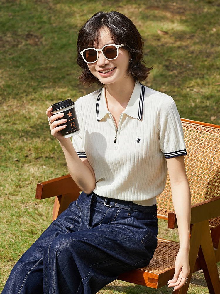 轻奢高级感坑条 Polo 领针织衫女 米白色撞色条纹拉链短袖 小个子通勤气质显瘦上衣