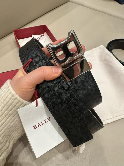 国现bally皮带3.5cm宽度。长度自剪。双面牛皮1300元一盒配盒子配袋子配防尘袋 商品图0