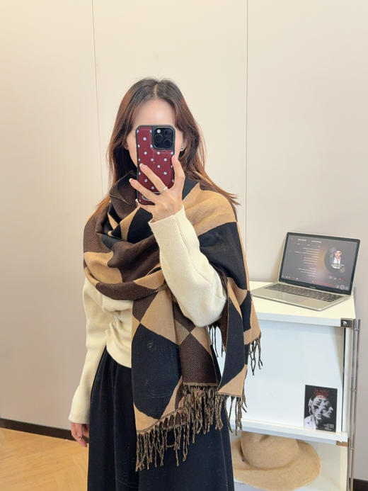 秋冬特惠💰150 LV围巾 上新！秋冬男女同款，高端羊绒针织围巾 商品图1