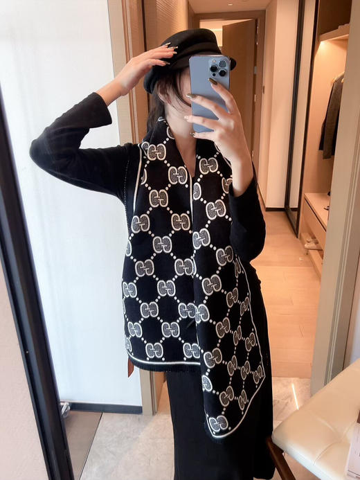 秋冬特惠💰150 古驰围巾 装饰超大造型设计GG图案 商品图8