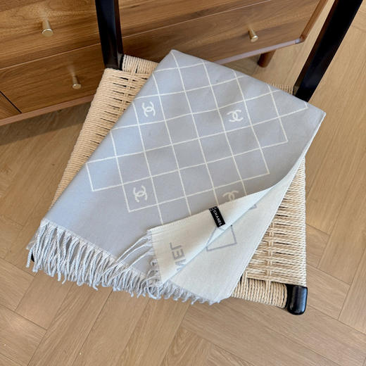 秋冬特惠💰150 香奈儿围巾 上新！秋冬男女同款，高端羊绒针织围巾 商品图4