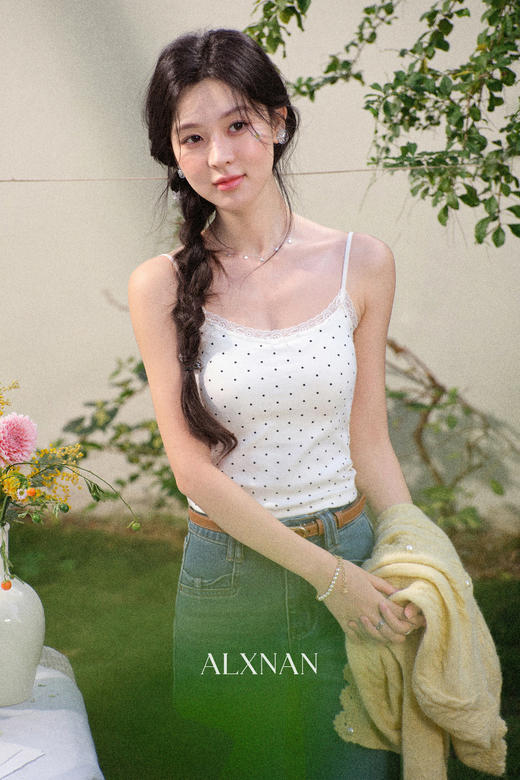 鹿向南「私域暖调」杏色蕾丝边波点背心吊带女春修身显瘦内搭上衣 商品图5